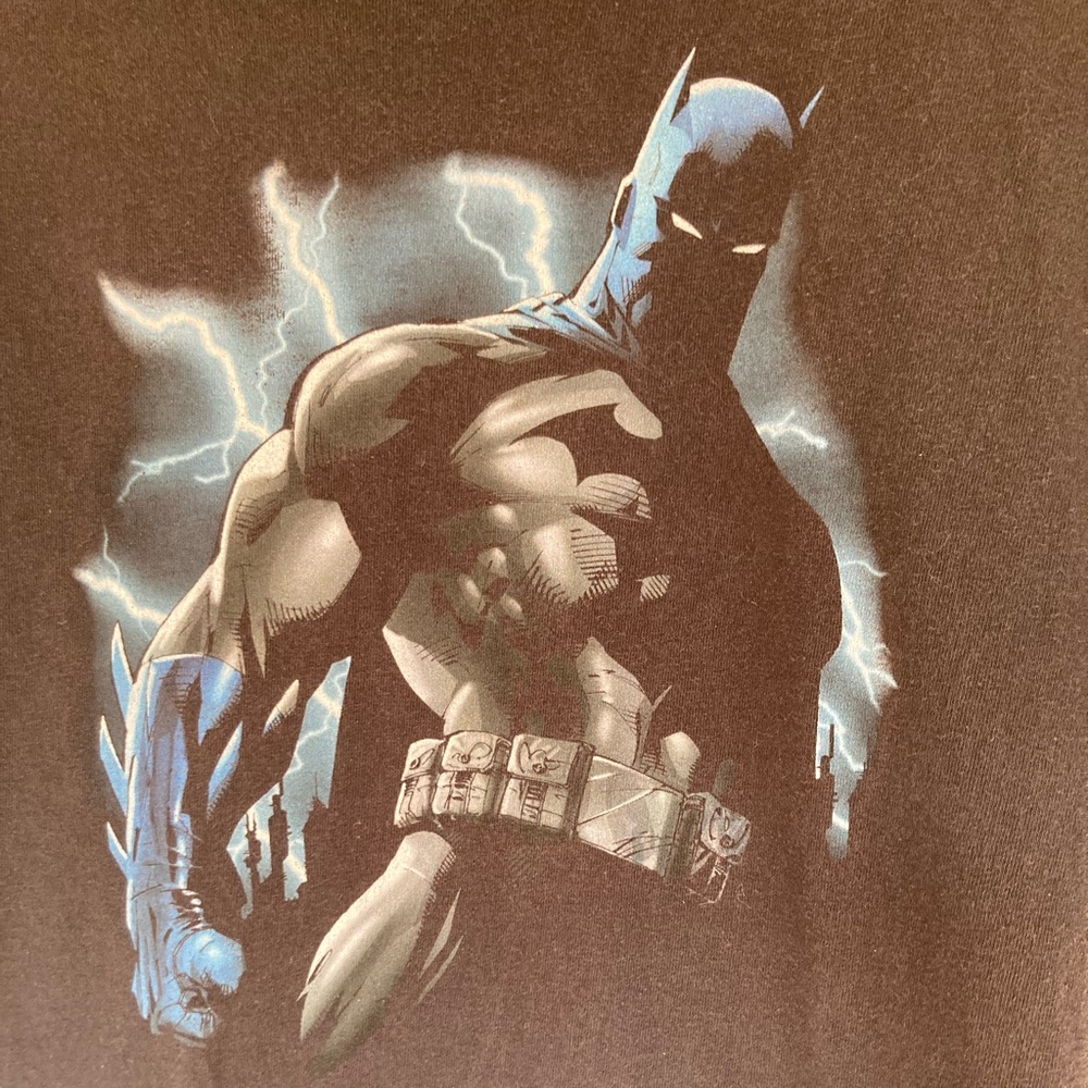 Batman T-shirt, Size L, (See Measurements)